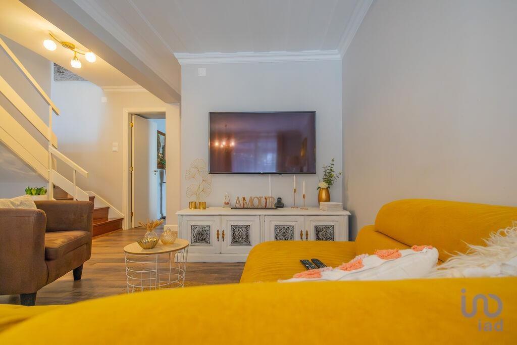 Home / Villa with 4 Rooms in Machico with 207,00 m²