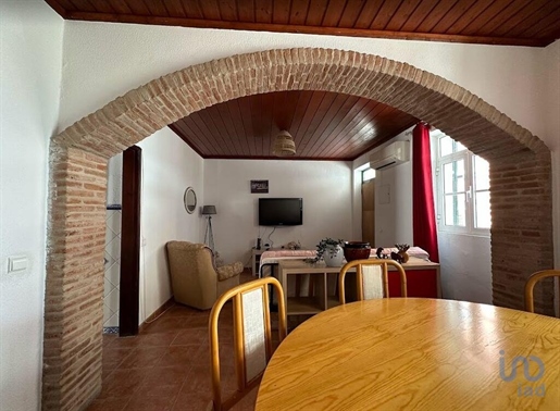 Dom / Willa z 2 pokojami w Faro o powierzchni 90,00 m²