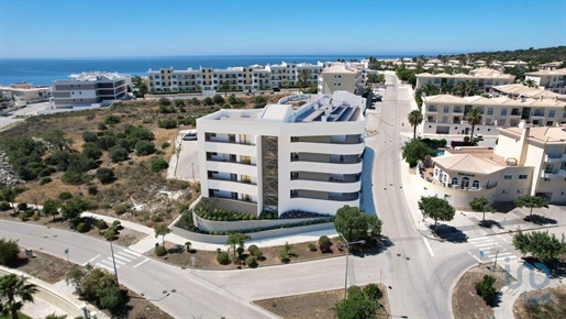 Apartment with 2 Rooms in Faro with 81,00 m²