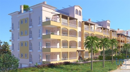 Apartment with 3 Rooms in Faro with 175,00 m²