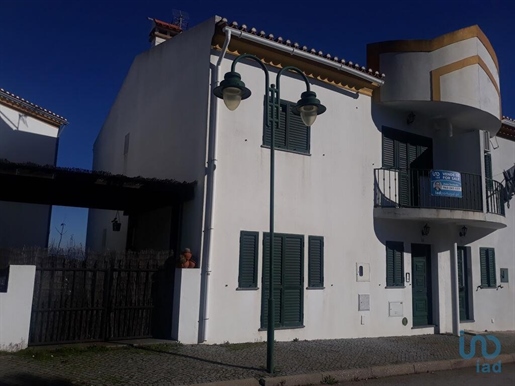 House with 4 Rooms in Portalegre with 234,00 m²