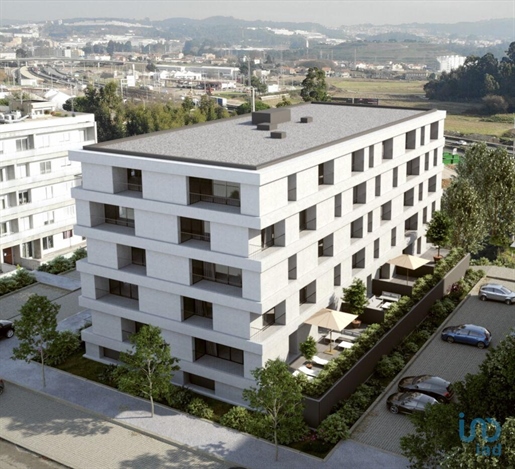 Apartamento T2 em Porto de 132,00 m²