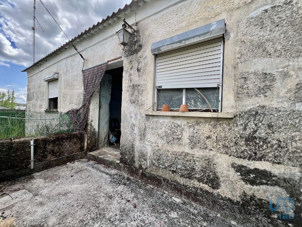 Home / Villa with 2 Rooms in Pousade e Albardo with 178,00 m²