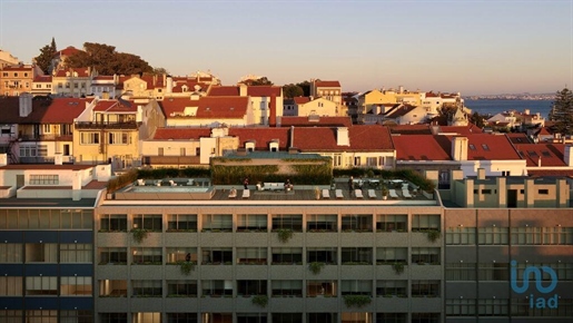Apartment with 2 Rooms in Lisboa with 142,00 m²