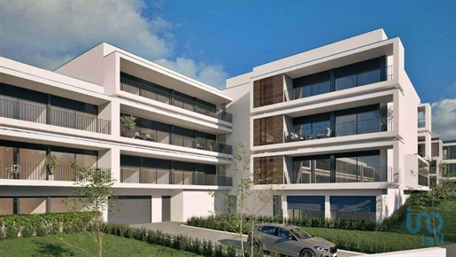 Appartement T2 à Porto de 86,00 m²