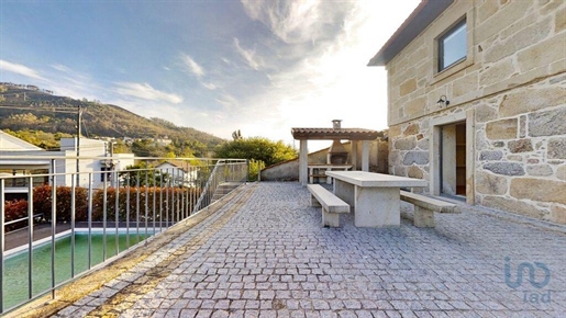 Country House with 7 Rooms in Souto with 356,00 m²