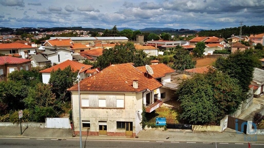 House with 8 Rooms in Porto with 270,00 m²