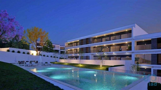 Appartement met 2 Kamers in Porto met 108,00 m²