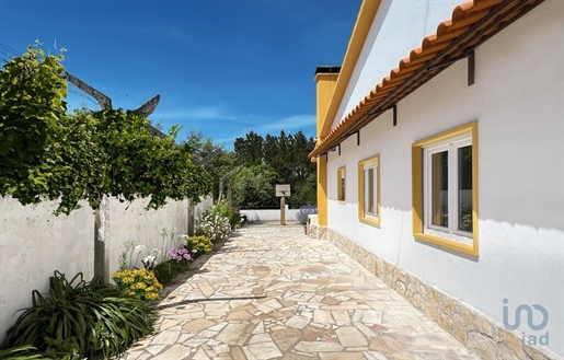 Country House with 4 Rooms in Santarém with 270,00 m²