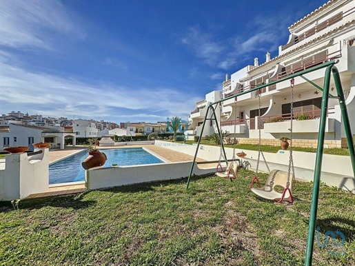 Apartment with 2 Rooms in Faro with 137,00 m²