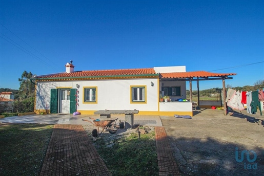 Fifth with 3 Rooms in Portalegre with 122,00 m²
