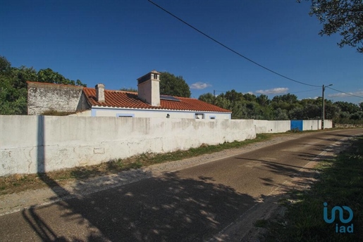 Fifth with 3 Rooms in Portalegre with 106,00 m²