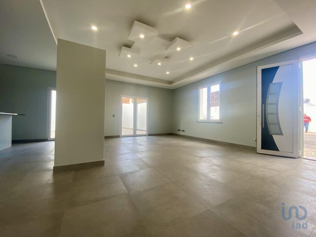 Home / Villa with 5 Rooms in Castro Marim with 227,00 m²