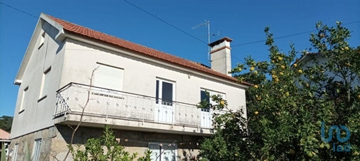 Home / Villa with 5 Rooms in Braga with 154,00 m²