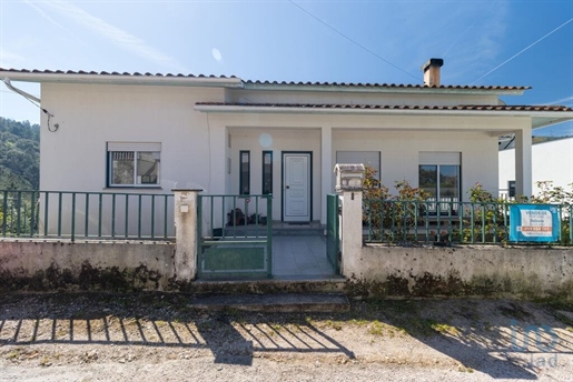 House with 5 Rooms in Coimbra with 358,00 m²