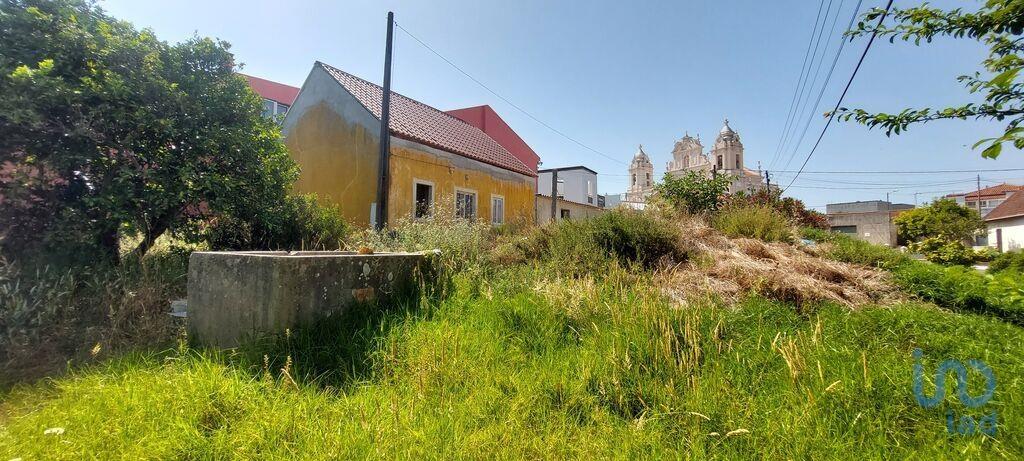 Home / Villa with 3 Rooms in Milagres with 172,00 m²