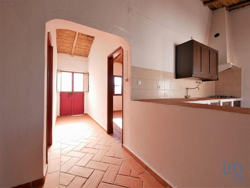 House with 2 Rooms in Corte do Pinto with 62,00 m²