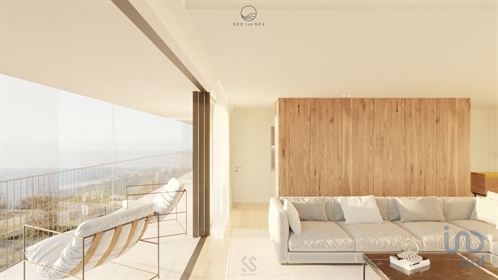 Appartement T2 à Porto de 105,00 m²