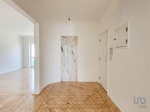 Apartment with 3 Rooms in Lisboa with 95,00 m²
