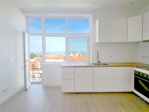 Apartment with 2 Rooms in Lisboa with 81,00 m²