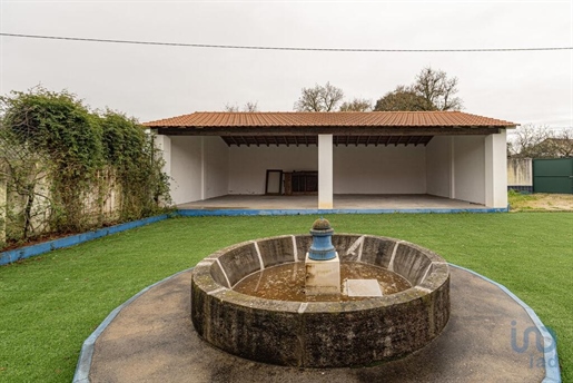 Home / Villa met 4 Kamers in Santarém met 246,00 m²