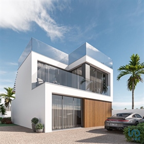 Casa / Villa T3 em Faro de 150,00 m²