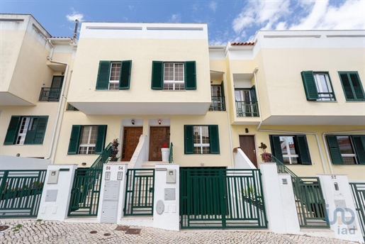House with 3 Rooms in Setúbal with 114,00 m²