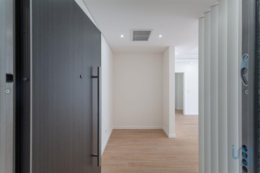 Apartamento T3 em Lisboa de 150,00 m²