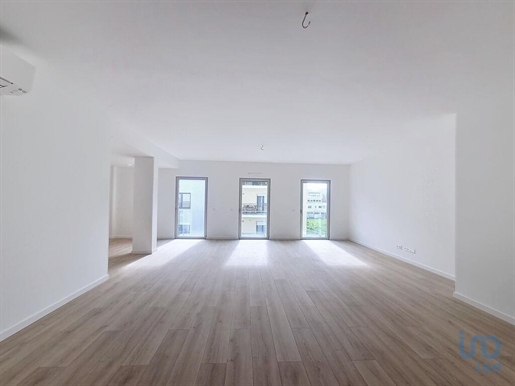 Appartement met 3 Kamers in Lisboa met 189,00 m²