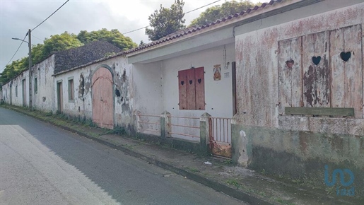 Ground with 3 Rooms in Açores with 820,00 m²