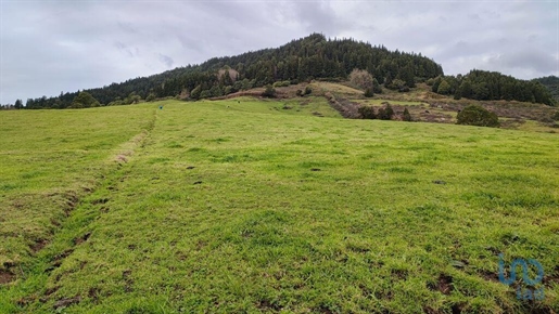 Ground in Açores with 76632,00 m²