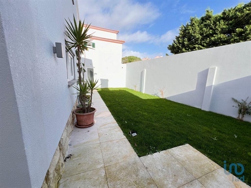 Home / Villa with 3 Rooms in Lisboa with 250,00 m²
