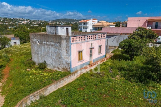 Traditioneel huis met 3 kamers in Faro met 98,00 m²