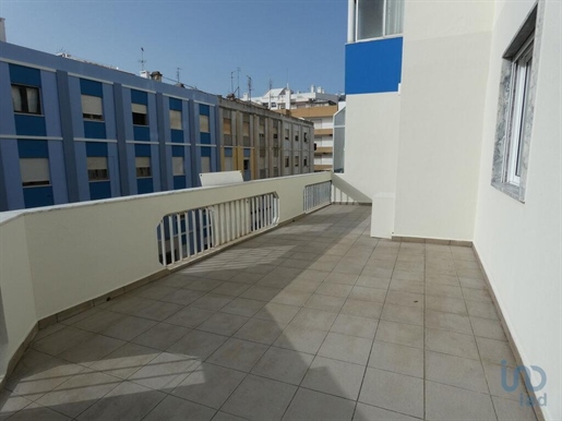 Apartment with 2 Rooms in Faro with 72,00 m²