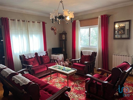 Home / Villa with 4 Rooms in Viseu with 130,00 m²