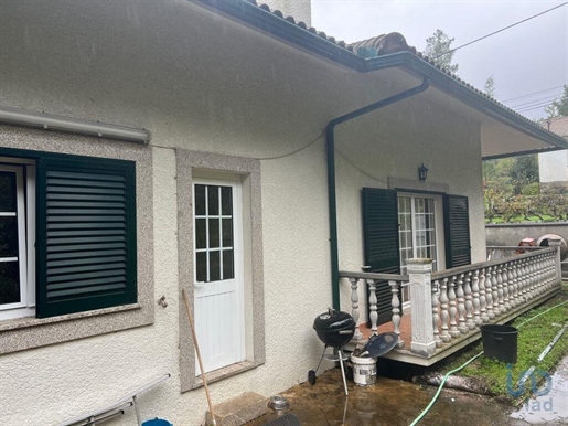 Village house with 4 Rooms in Viseu with 271,00 m²