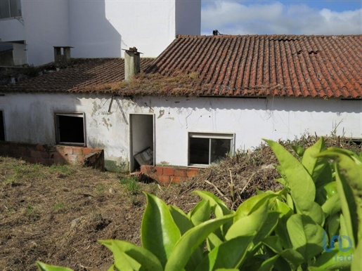 Home / Villa with 3 Rooms in Venda do Pinheiro e Santo Estêvão das Galés with 98,00 m²