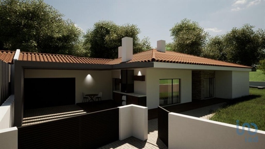 Casa / Villa T3 em Leiria de 200,00 m²
