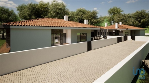 Home / Villa with 3 Rooms in Leiria with 202,00 m²