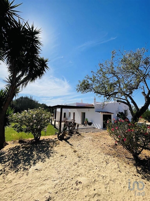 Country House with 2 Rooms in Faro with 107,00 m²