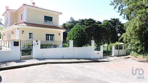 Home / Villa with 3 Rooms in Leiria with 280,00 m²