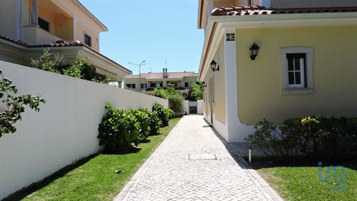 Maison T3 à Leiria de 280,00 m²