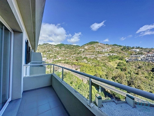 Apartamento T2 em Madeira de 108,00 m²
