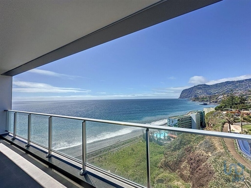 Apartamento T2 em Madeira de 153,00 m²