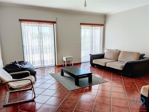 Apartment with 3 Rooms in Santarém with 100,00 m²
