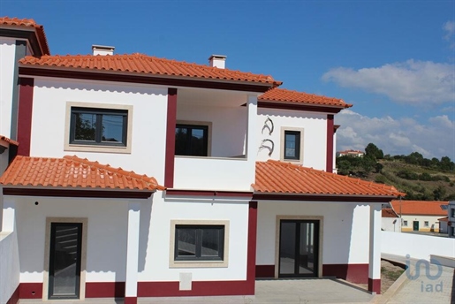 Maison T4 à Leiria de 189,00 m²