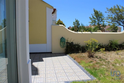 House with 3 Rooms in Lisboa with 182,00 m²