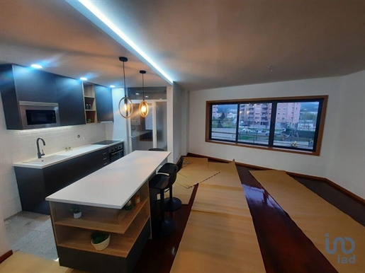 Appartement T4 à Porto de 115,00 m²
