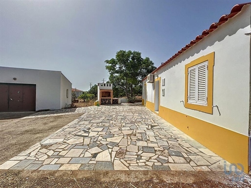 Koti / Huvila, jossa on 2 huonetta Farossa, 53,00 m²