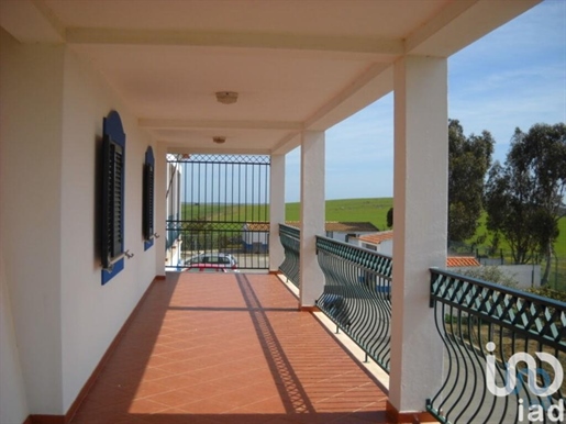 Property with 4 Rooms in Beja with 5010000,00 m²